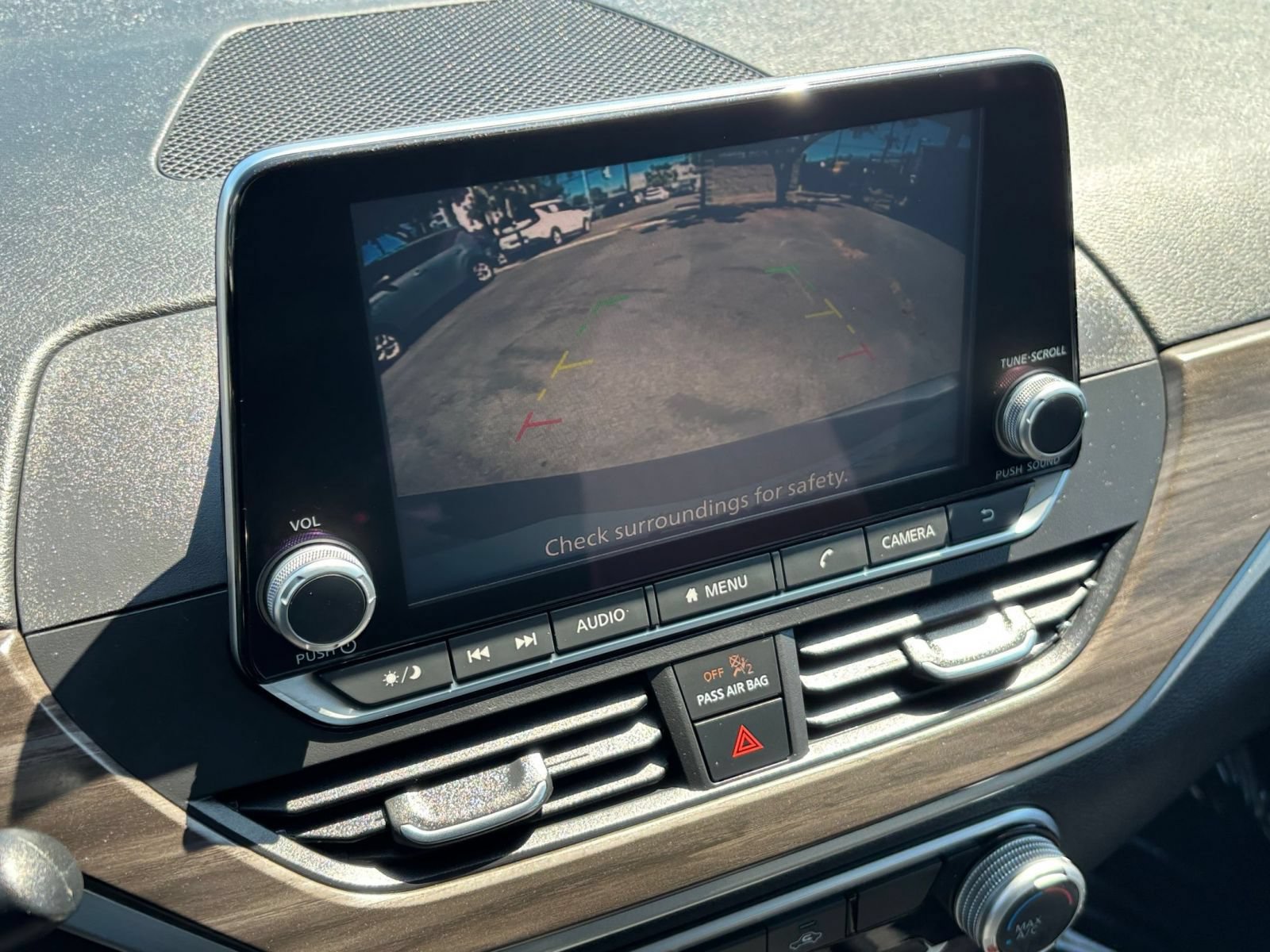 Used 2025 Nissan Altima 2.5 SV FWD image 24