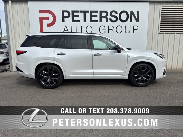 Used 2025 Lexus TX 500h AWD image 2