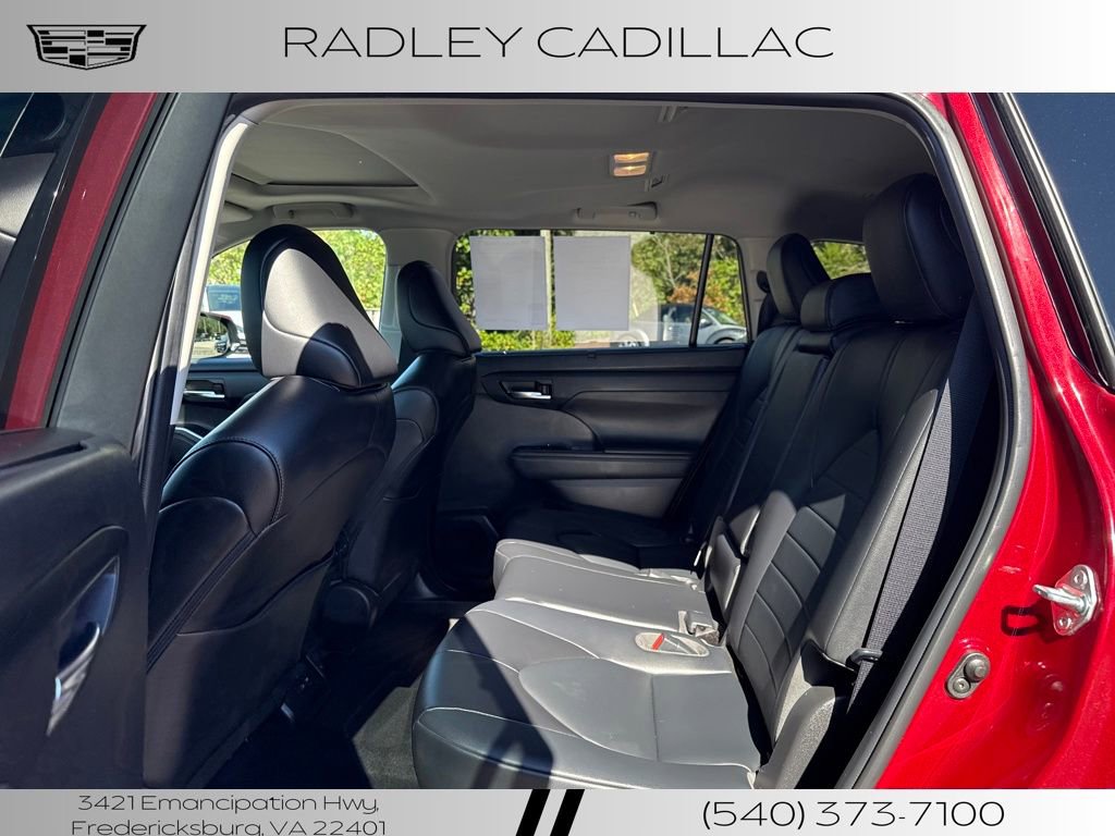 Used 2022 Toyota Highlander XLE image 23