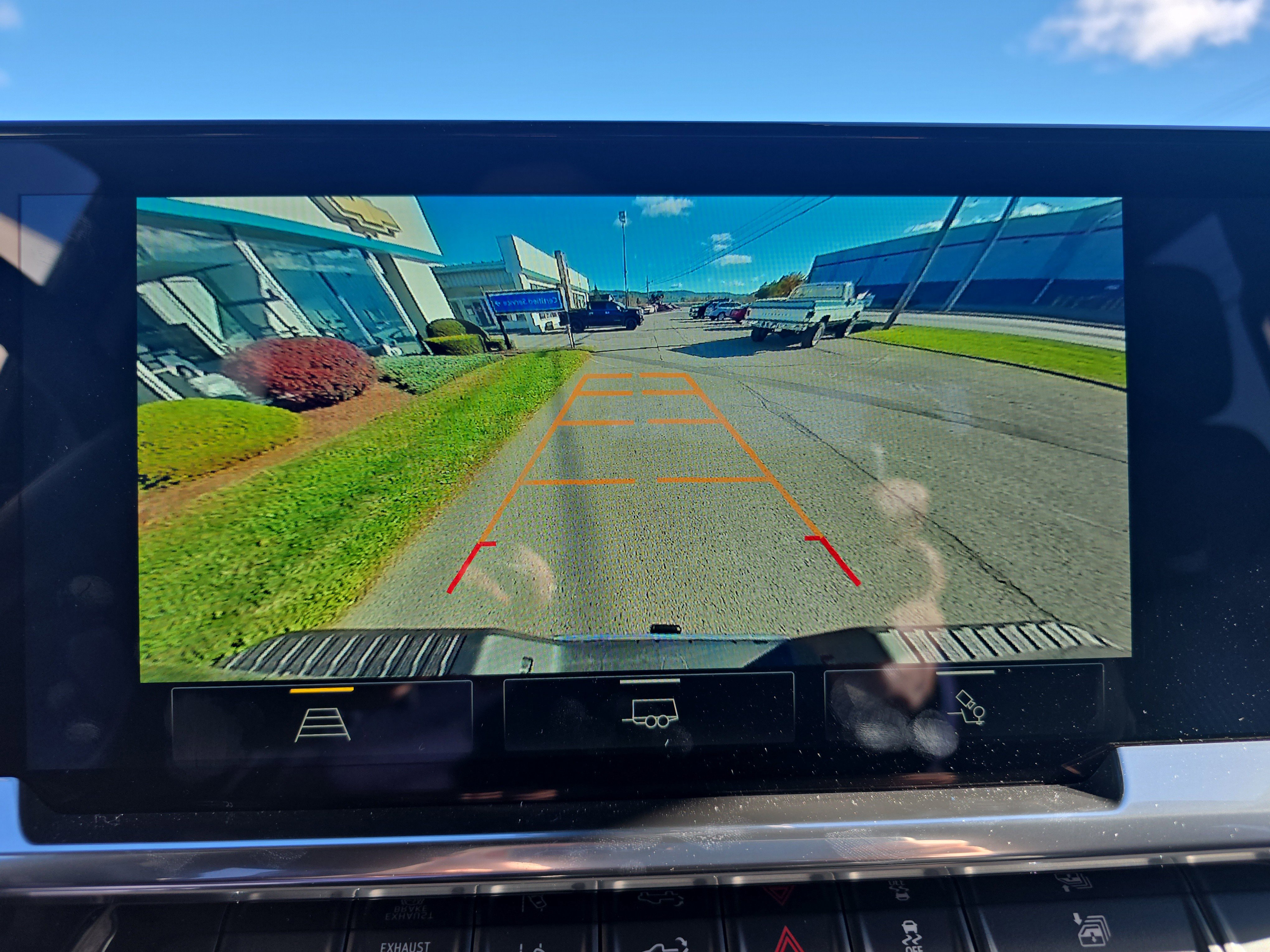 Used 2025 Chevrolet Silverado 2500 LTZ w/ Snow Plow Prep/Camper Package image 31