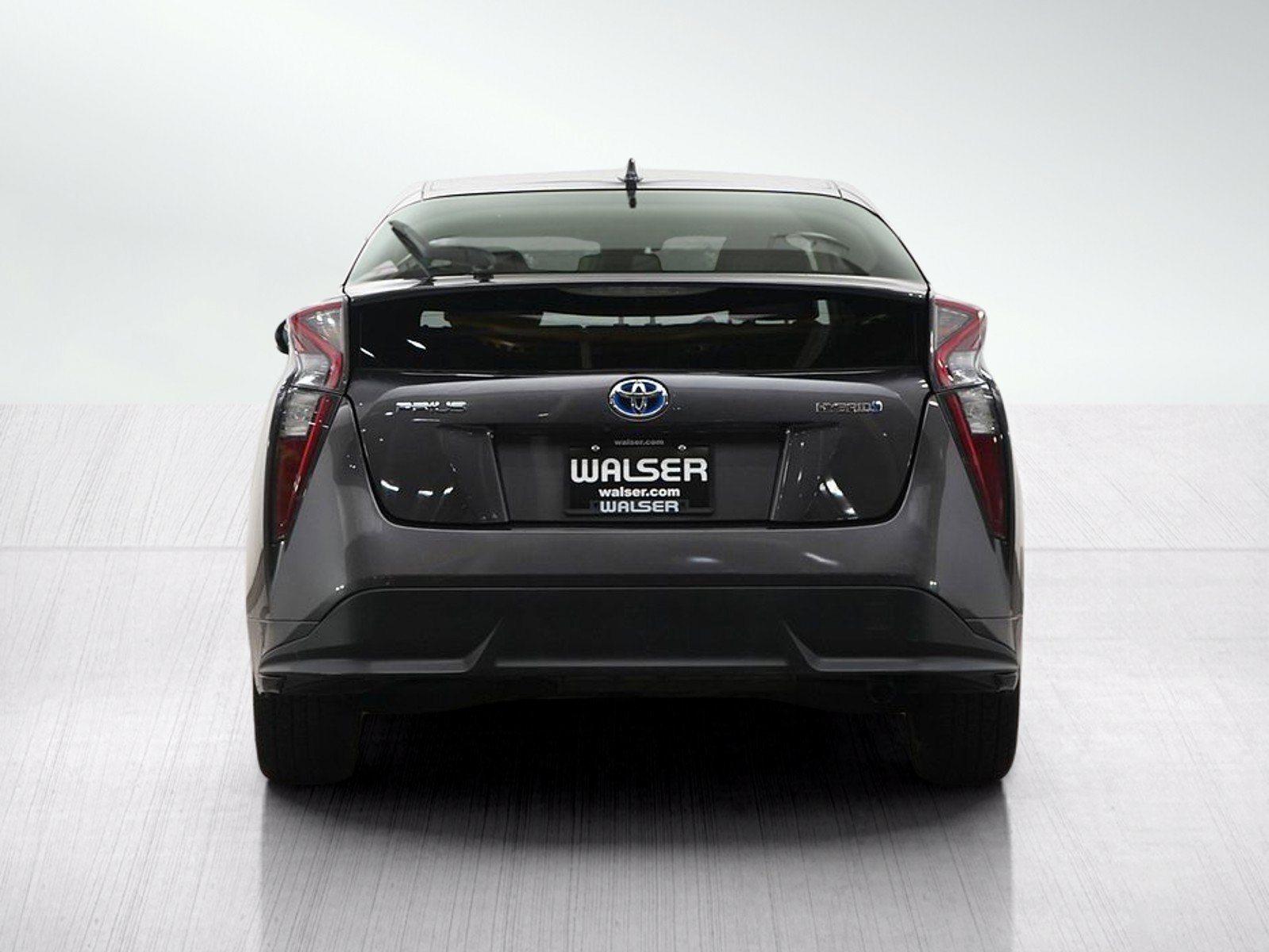 Used 2016 Toyota Prius Four Touring FWD image 4