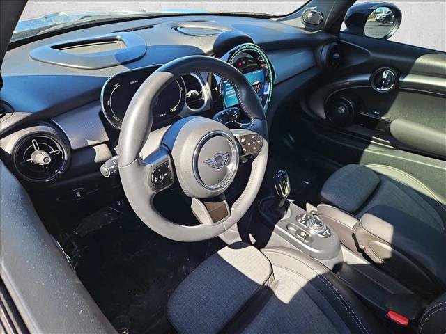 Used 2024 MINI Cooper SE FWD image 10