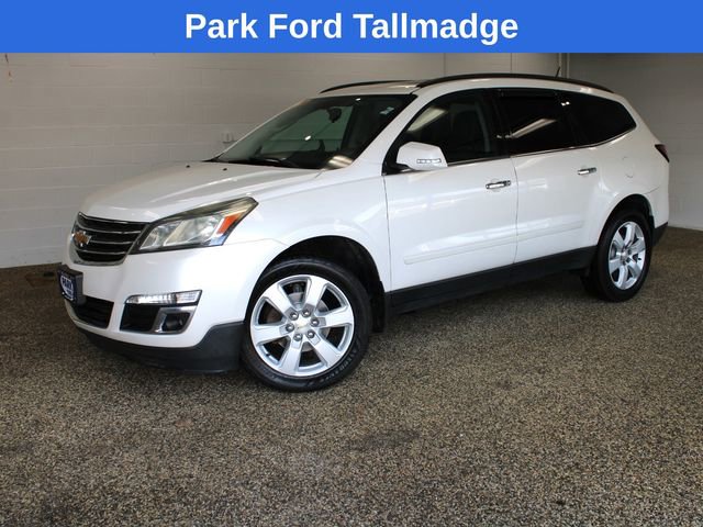 Used 2016 Chevrolet Traverse LT w/ Style and Technology Package image 1