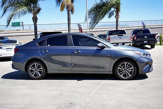 Used 2024 Kia Forte LXS FWD image 3