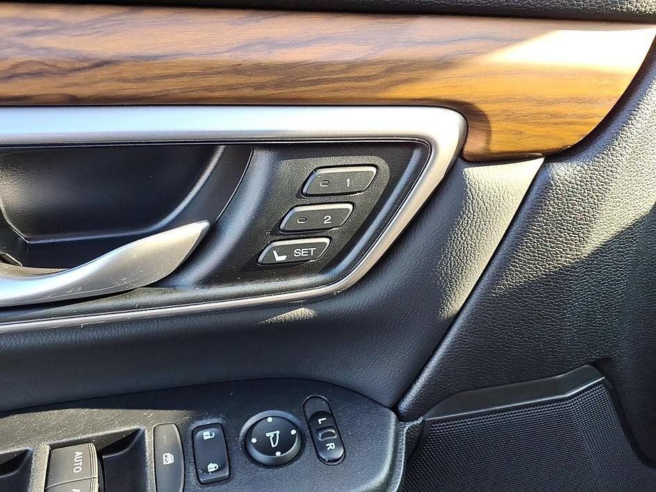 Used 2019 Honda CR-V EX-L image 12