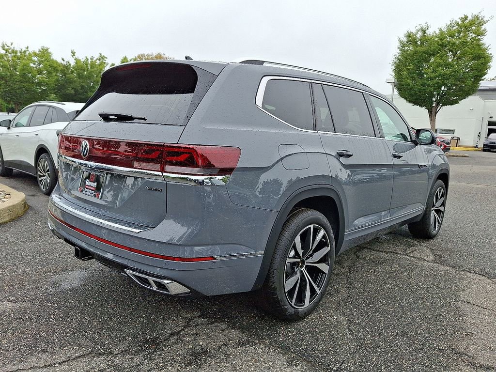 New 2025 Volkswagen Atlas SEL Premium R-Line image 4