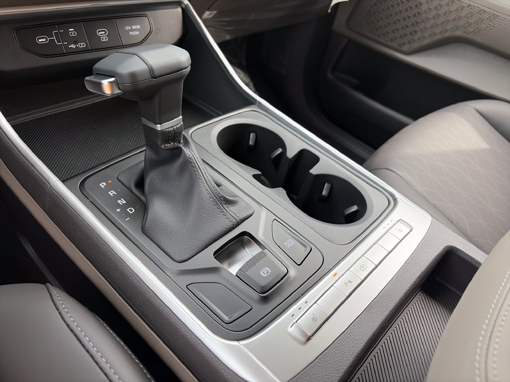 New 2027 Kia Carnival FWD image 22