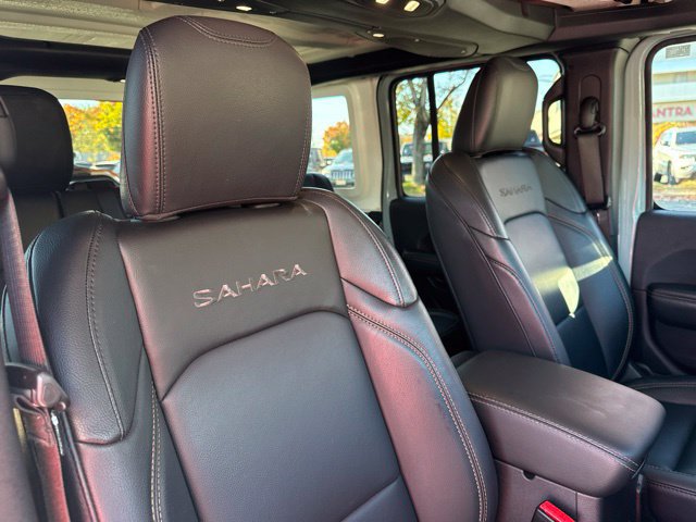 Used 2024 Jeep Wrangler Unlimited Sahara w/ Technology Group AWD/4WD image 21