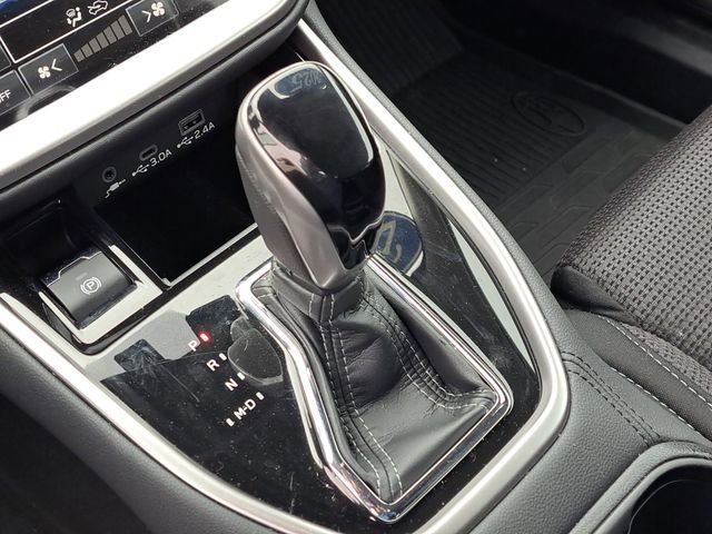 Used 2025 Subaru Outback Premium w/ Popular Package #1A image 15