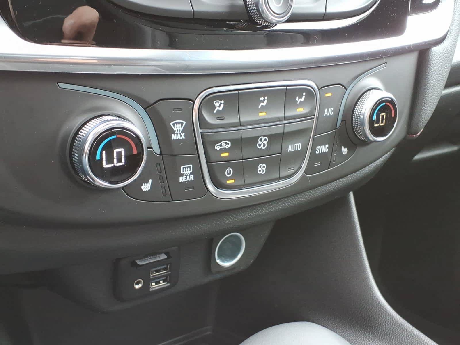 Certified 2023 Chevrolet Traverse RS AWD/4WD image 12