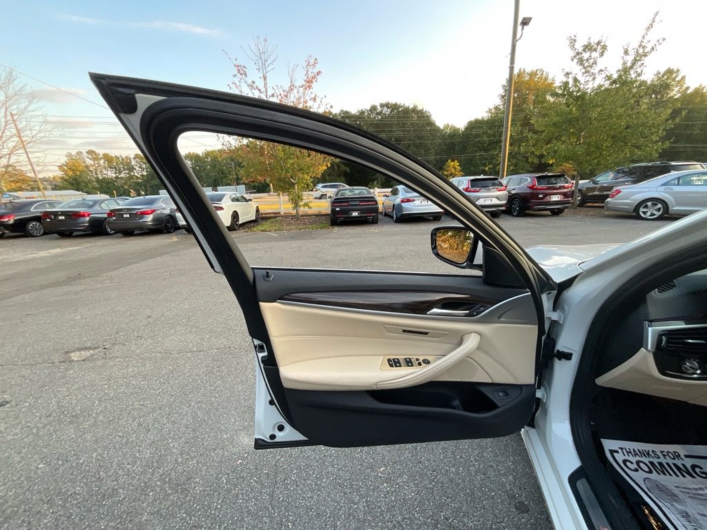 Used 2019 BMW 530i w/ Convenience Package image 39