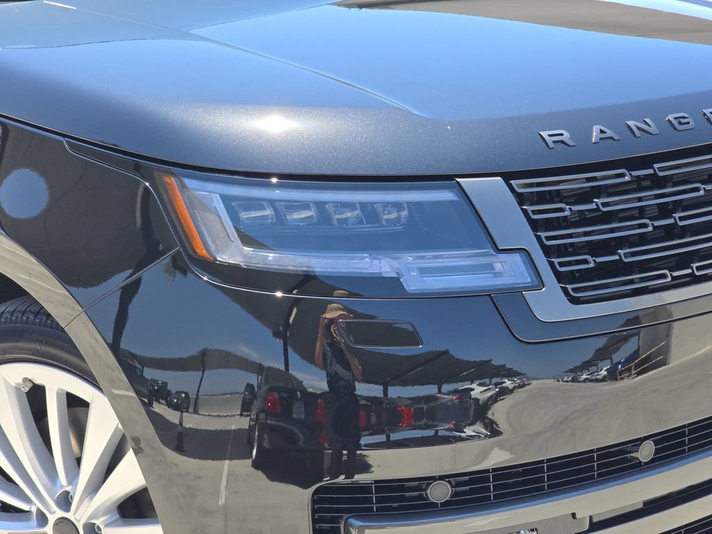 New 2026 Land Rover Range Rover Long Wheelbase SE AWD/4WD image 33