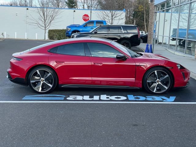 Used 2020 Porsche Taycan Turbo S image 24