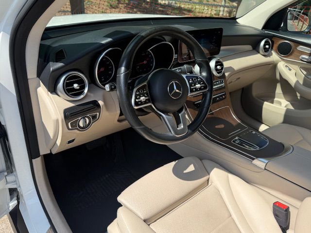 Used 2021 Mercedes-Benz GLC 300 image 22