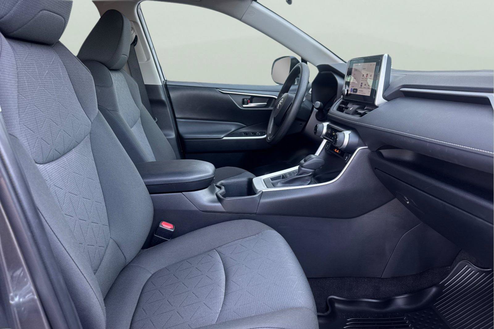 Certified 2023 Toyota RAV4 XLE AWD/4WD image 21