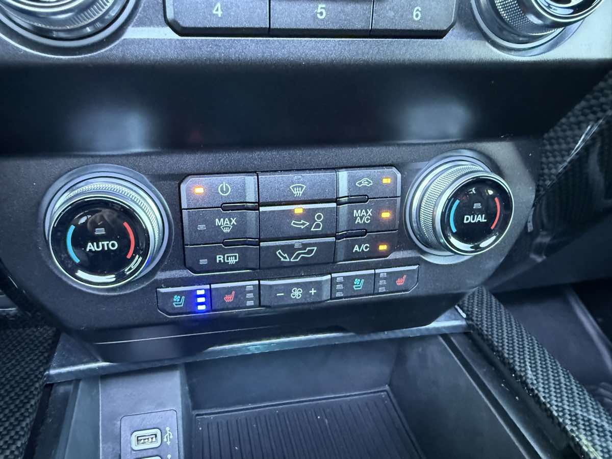 Used 2019 Ford F150 Lariat w/ Equipment Group 502A Luxury image 25