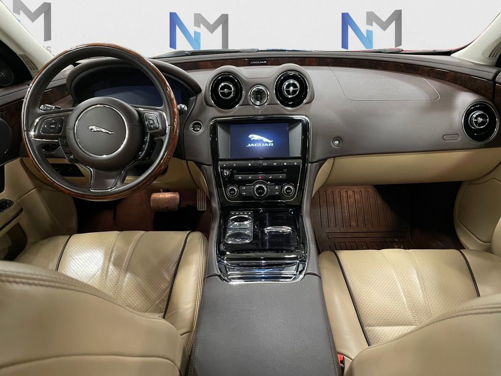 Used 2016 Jaguar XJ R-Sport AWD/4WD image 10