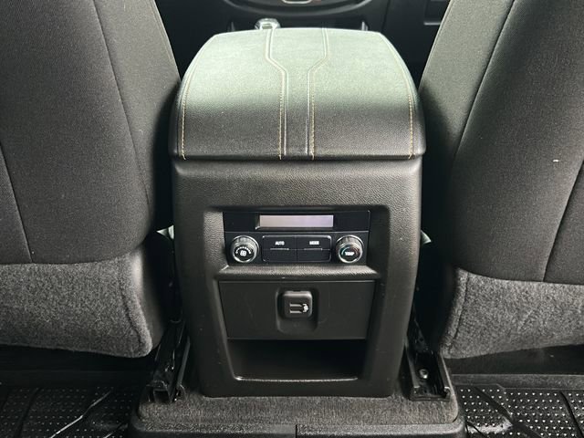 Used 2019 Chevrolet Traverse LT FWD image 26
