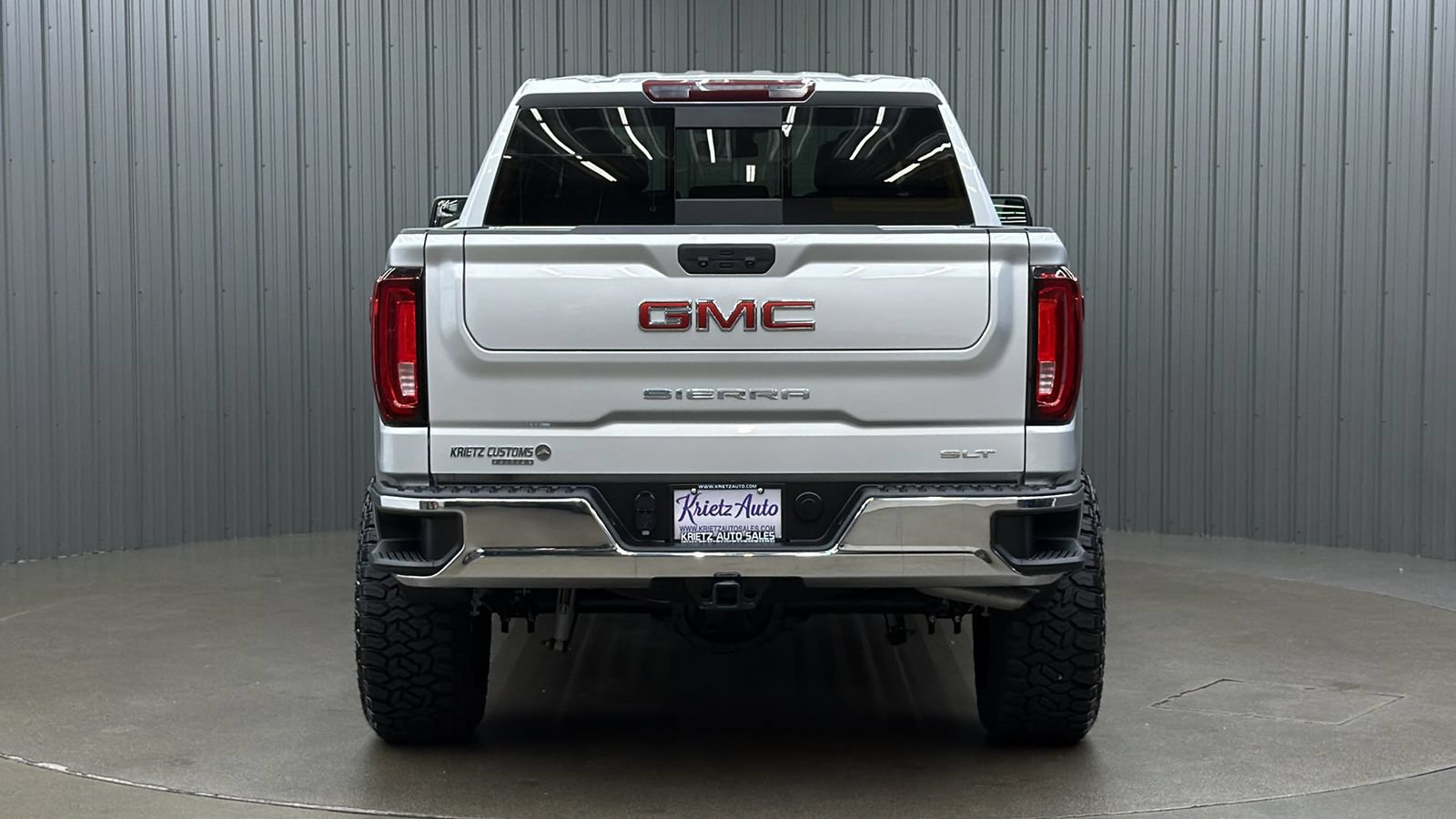Used 2022 GMC Sierra 1500 SLT w/ SLT Convenience Package AWD/4WD image 4