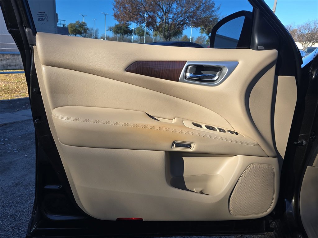 Used 2015 Nissan Pathfinder Platinum image 27