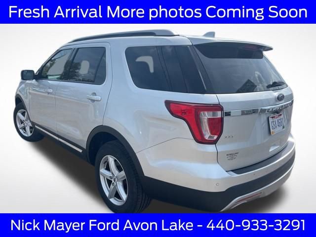 Used 2016 Ford Explorer XLT w/ Equipment Group 202A AWD/4WD image 4