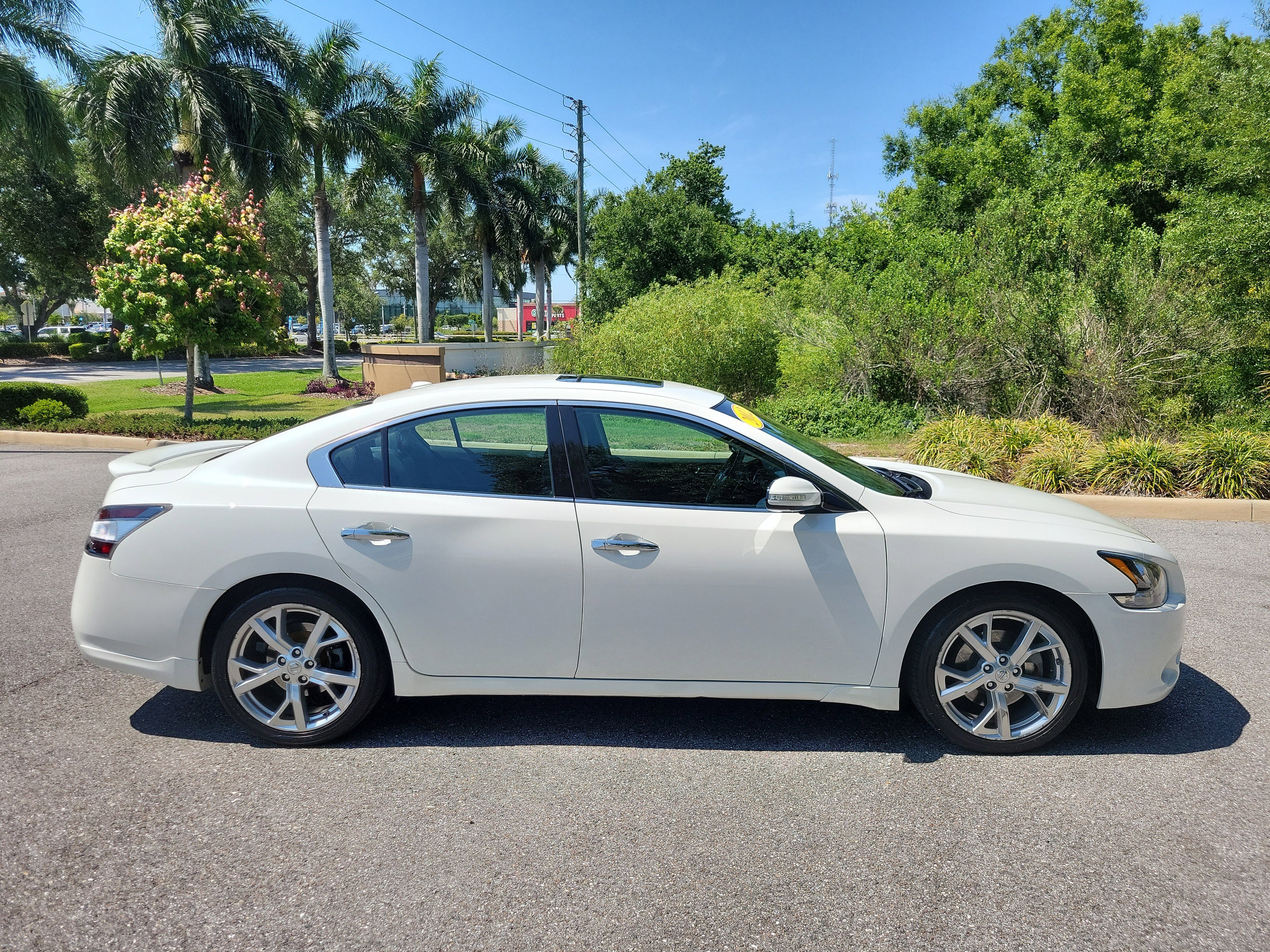 Used 2012 Nissan Maxima 3.5 SV w/ Sport Pkg FWD image 3