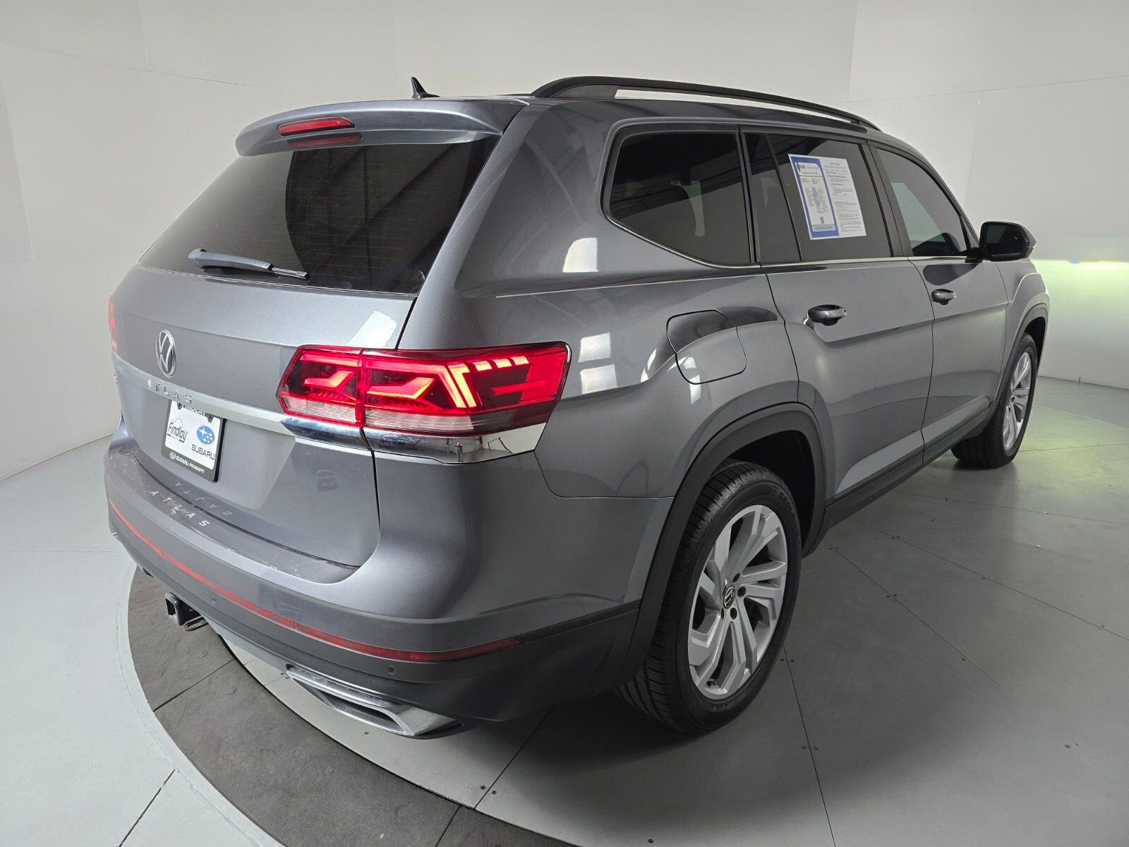 Used 2023 Volkswagen Atlas SE image 5