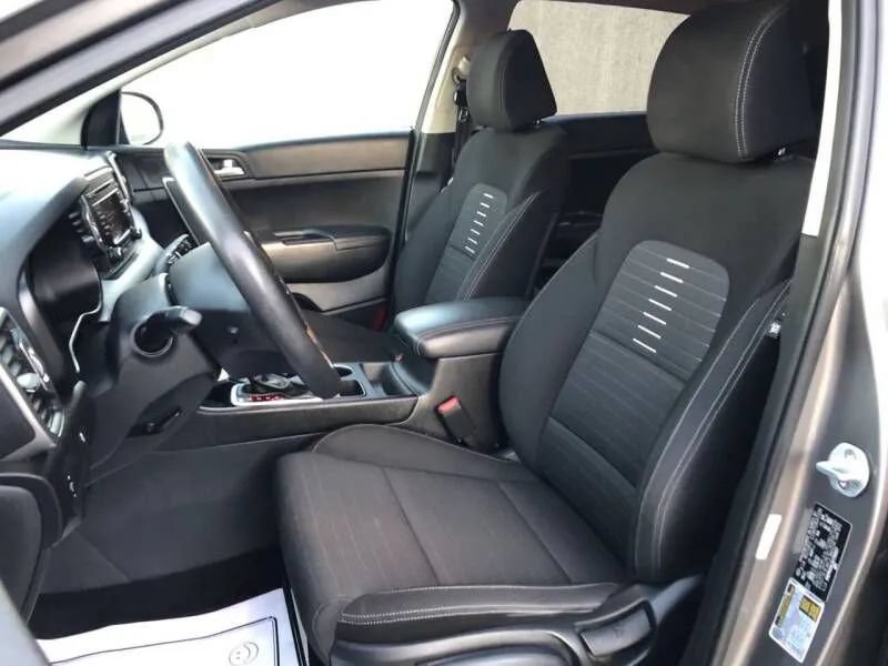 Used 2018 Kia Sportage LX FWD image 10