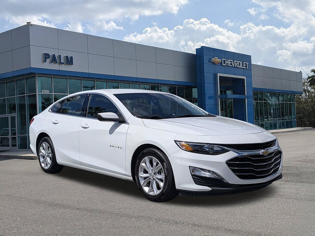 Certified 2025 Chevrolet Malibu LT FWD image 1