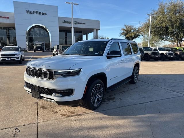 Certified 2024 Jeep Wagoneer Series II w/ Flexible Seating Group