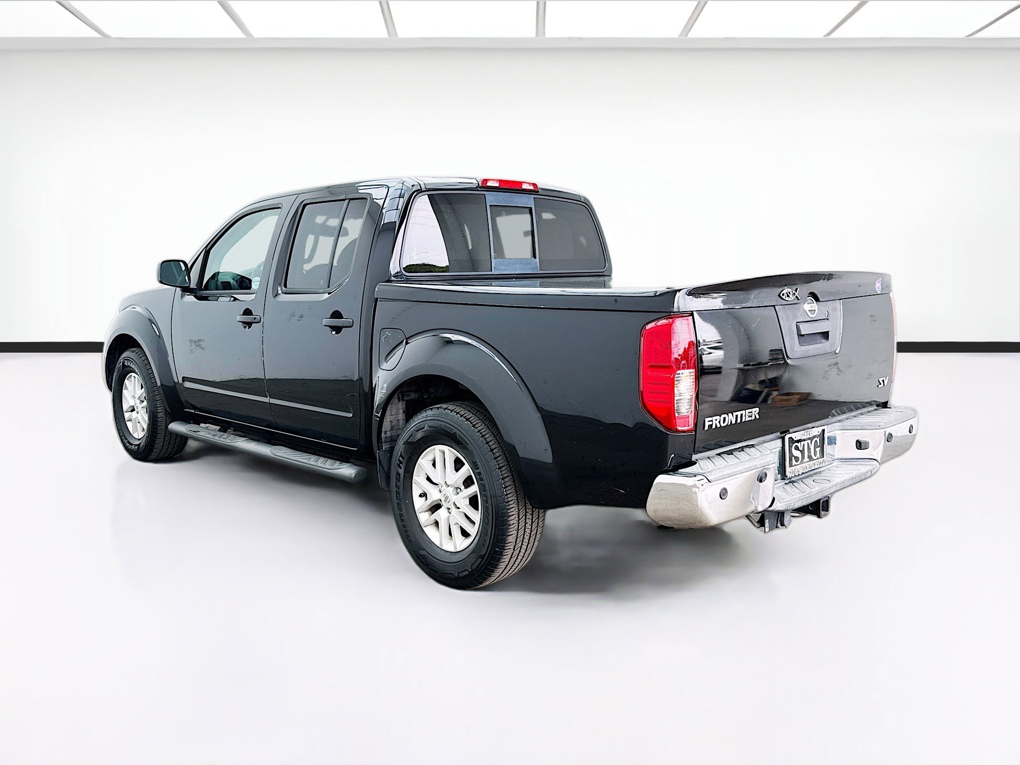 Used 2018 Nissan Frontier SV w/ Value Truck Package image 6