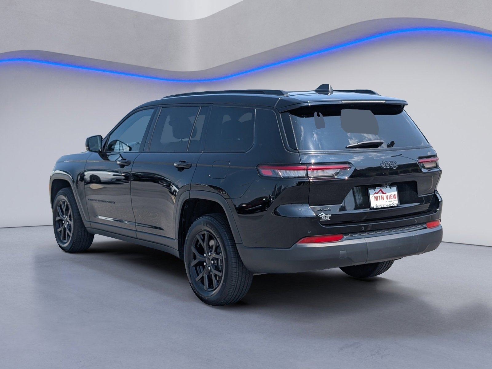 Certified 2024 Jeep Grand Cherokee L Laredo image 7