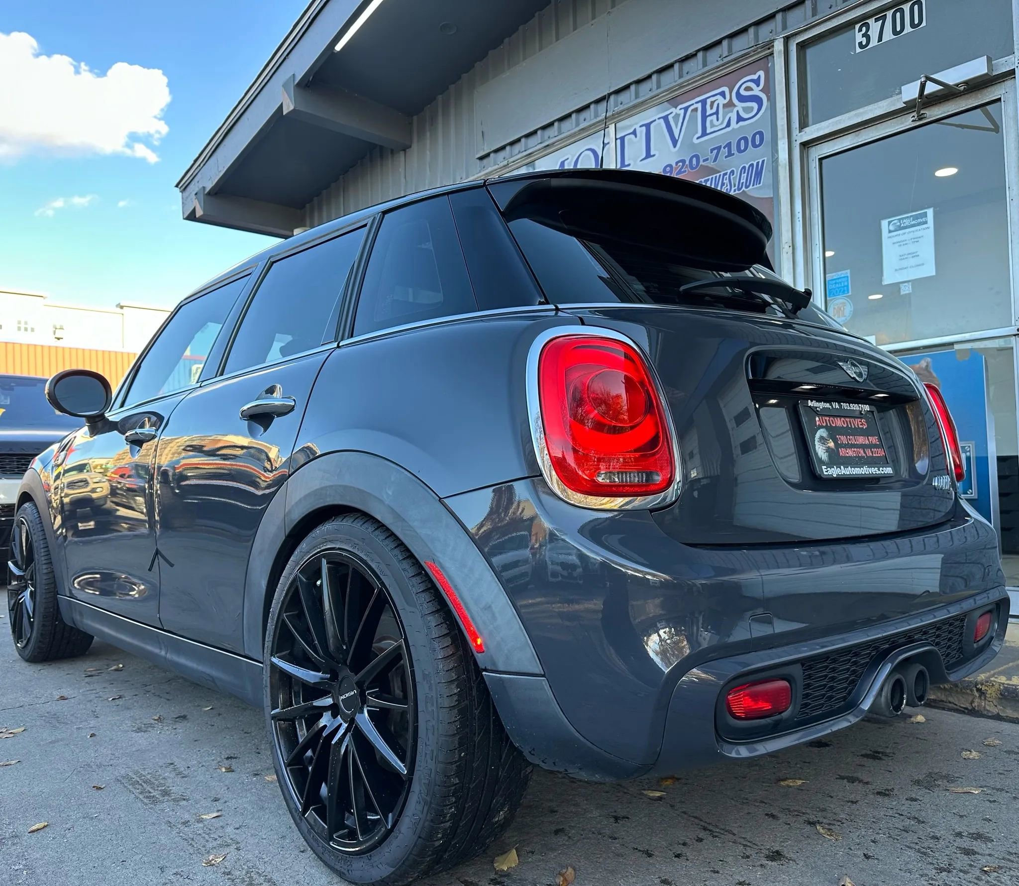 Used 2015 MINI Cooper S image 5