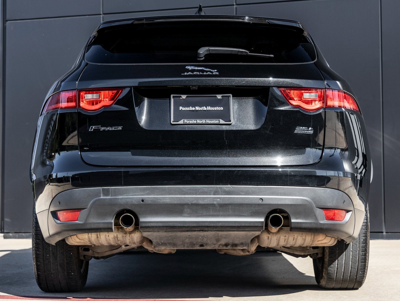 Used 2019 Jaguar F-PACE Prestige image 7