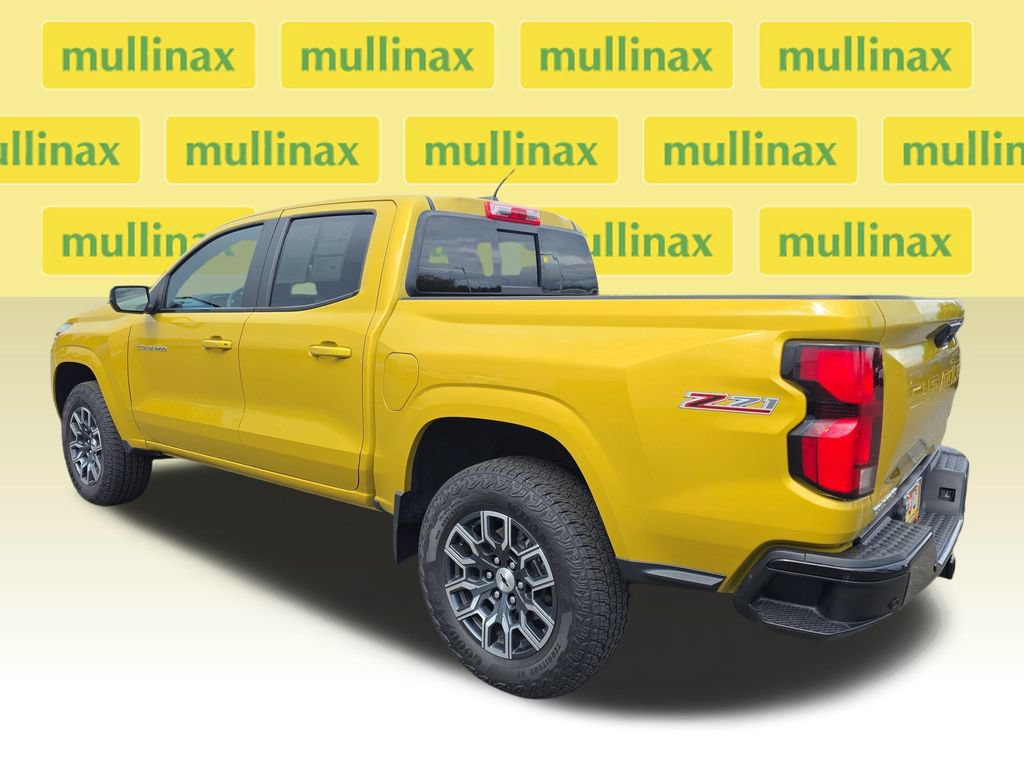 Used 2023 Chevrolet Colorado Z71 w/ Z71 Convenience Package 2 AWD/4WD image 11