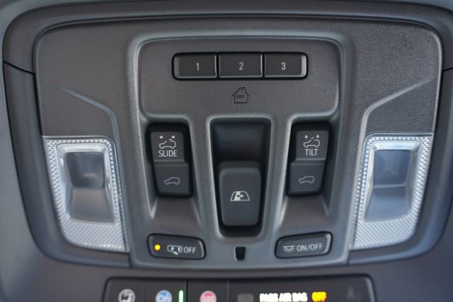 Used 2025 Chevrolet Silverado 1500 High Country w/ Technology Package image 31