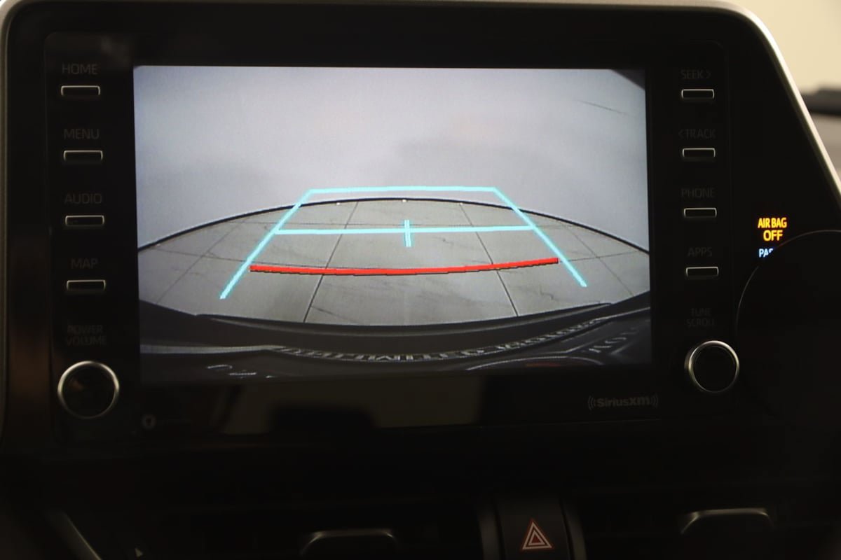 Used 2021 Toyota C-HR LE FWD image 8