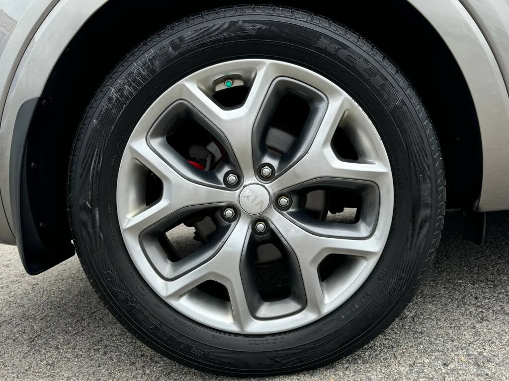 Used 2017 Kia Sorento SX AWD/4WD image 12