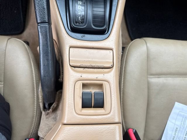 Used 1999 MAZDA MX-5 Miata RWD image 17