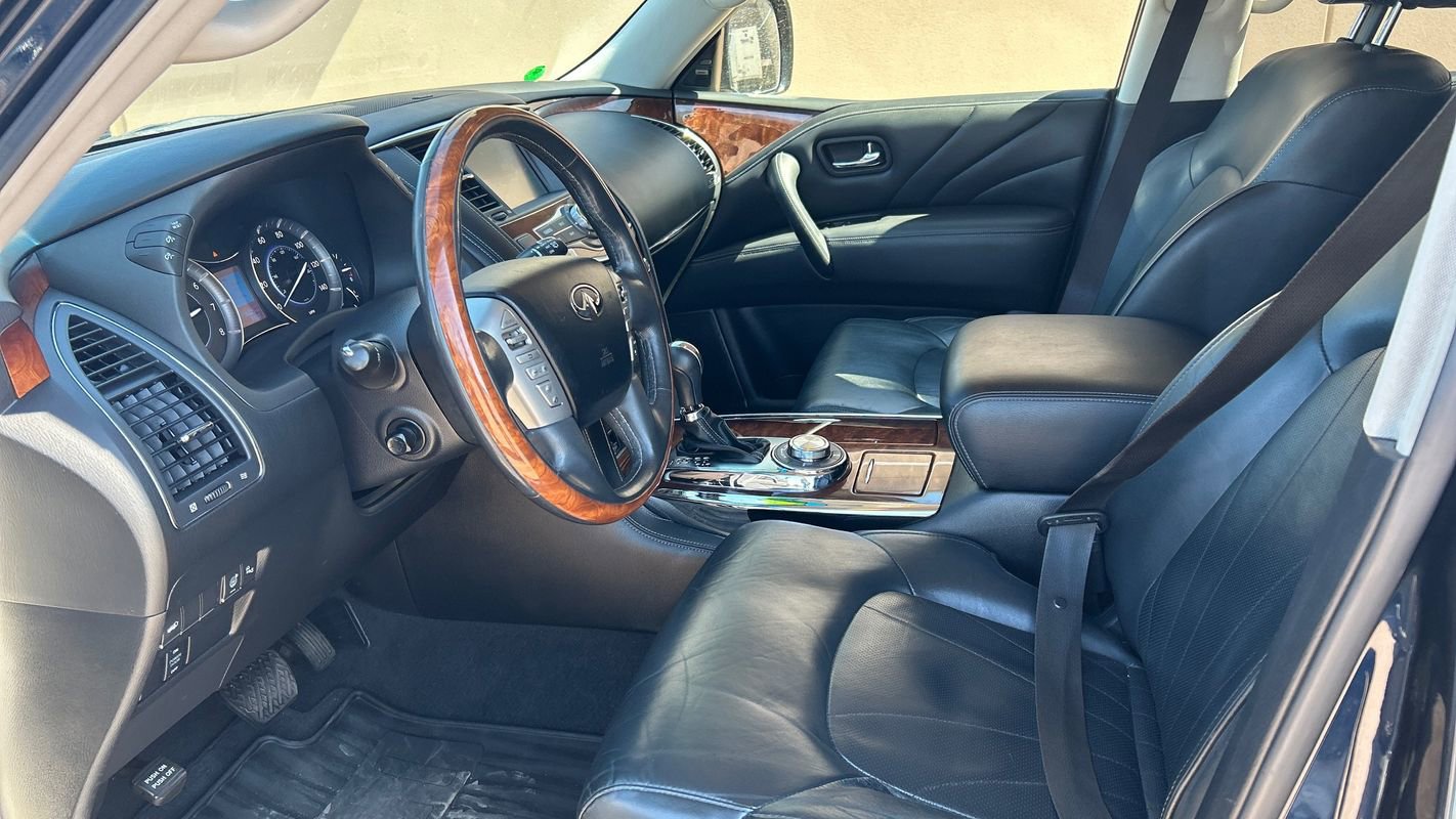 Used 2016 INFINITI QX80 4WD w/ Deluxe Technology Package image 9