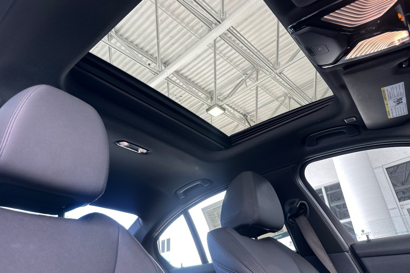 Used 2019 BMW 330i Sedan w/ Convenience Package RWD image 20