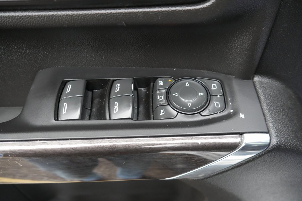 Used 2022 Chevrolet Silverado 3500 LTZ w/ LTZ Premium Package image 32