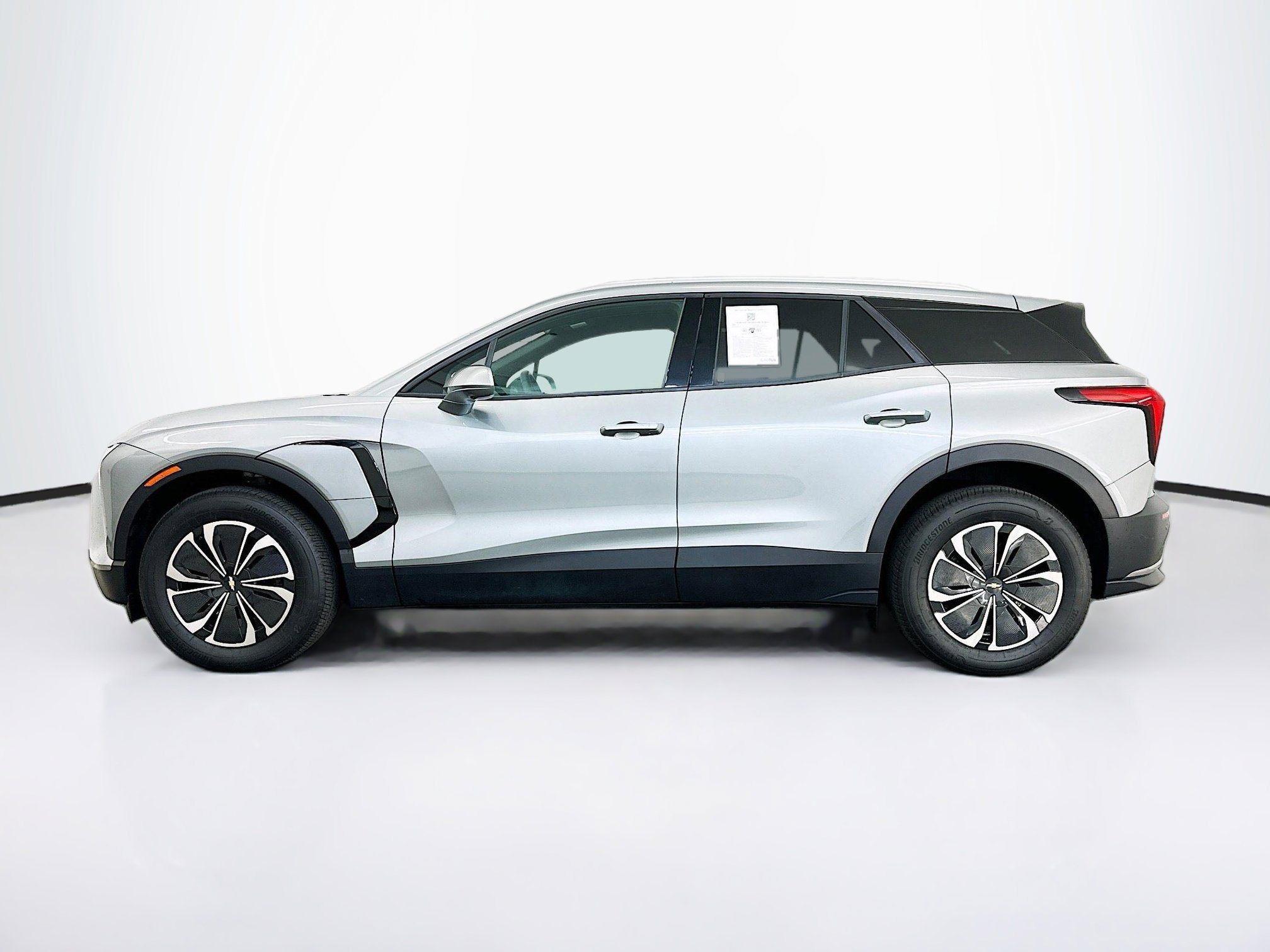 Used 2024 Chevrolet Blazer EV LT AWD/4WD image 4