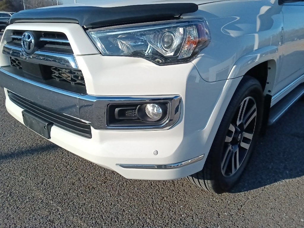 Used 2020 Toyota 4Runner Limited image 9