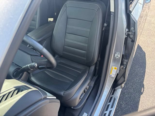 Used 2024 GMC Terrain Denali w/ Denali Premium Package AWD/4WD image 15