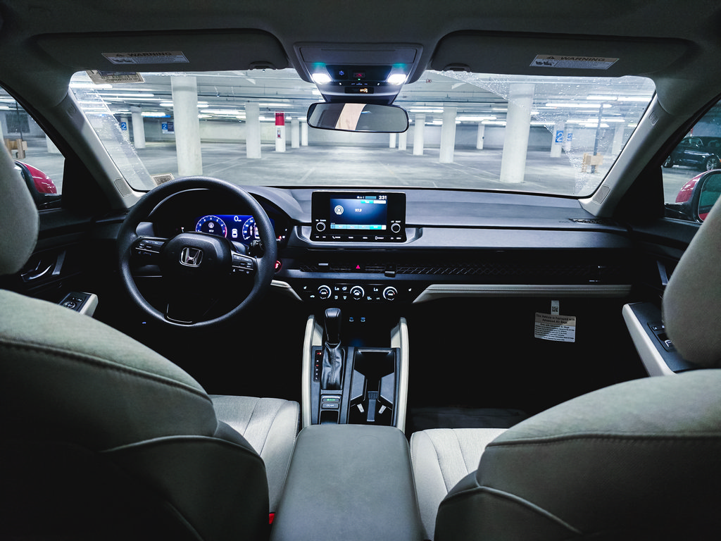 Used 2024 Honda Accord EX image 3