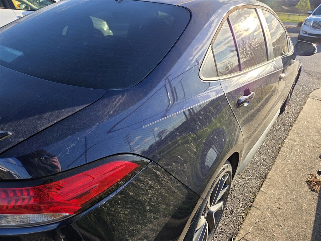 Used 2022 Toyota Corolla SE image 6