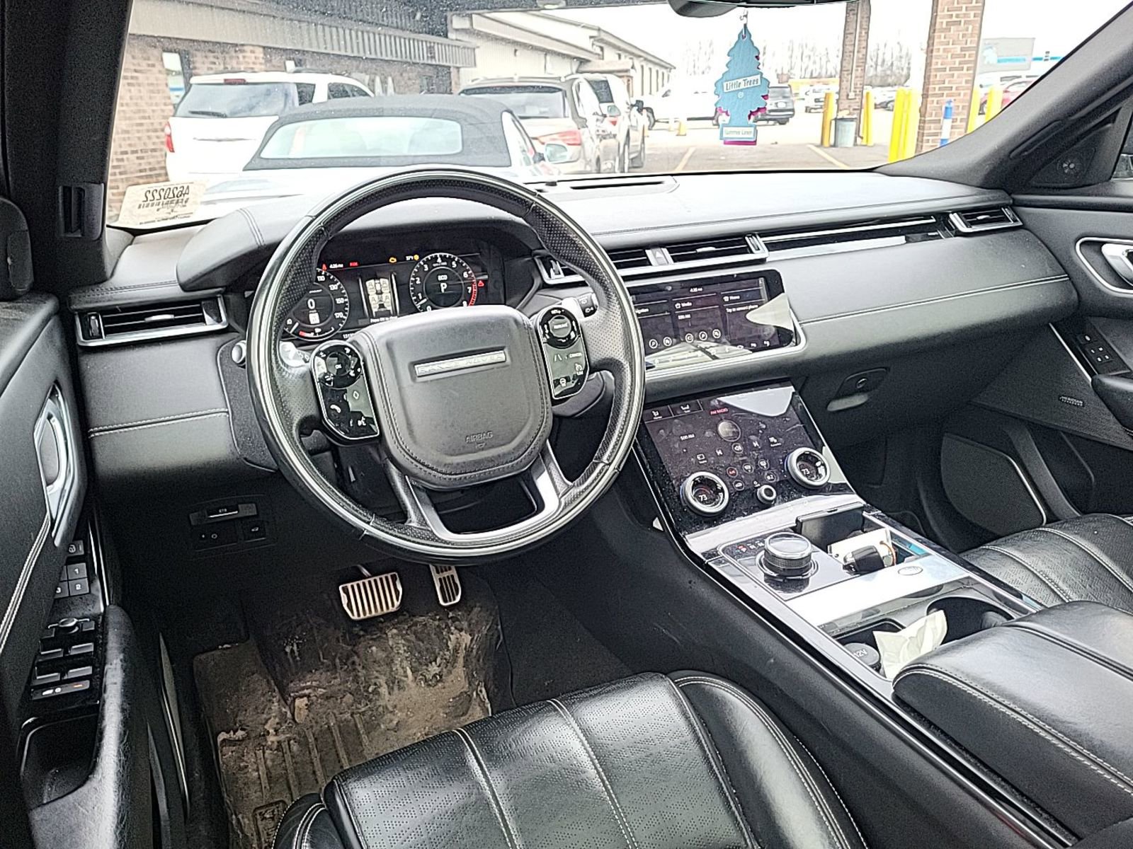 Used 2018 Land Rover Range Rover Velar R-Dynamic HSE image 9
