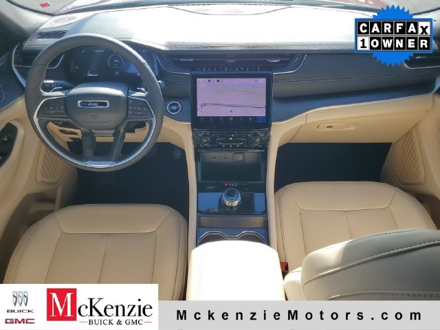 Used 2025 Jeep Grand Cherokee Limited RWD image 25