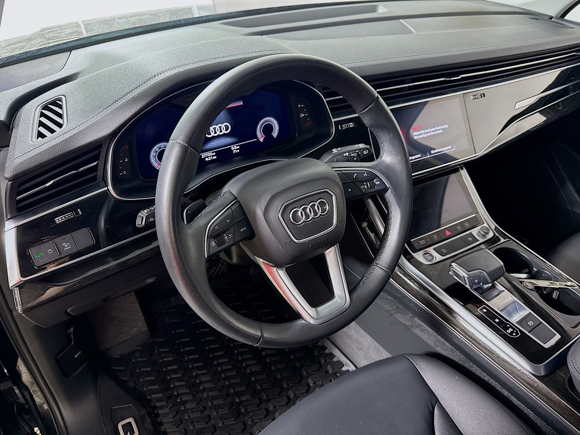 Used 2023 Audi Q7 2.0T Premium w/ Convenience Package AWD/4WD image 13